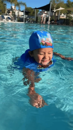 Floatino™ - Der Badeanzug für Kinder 🌊